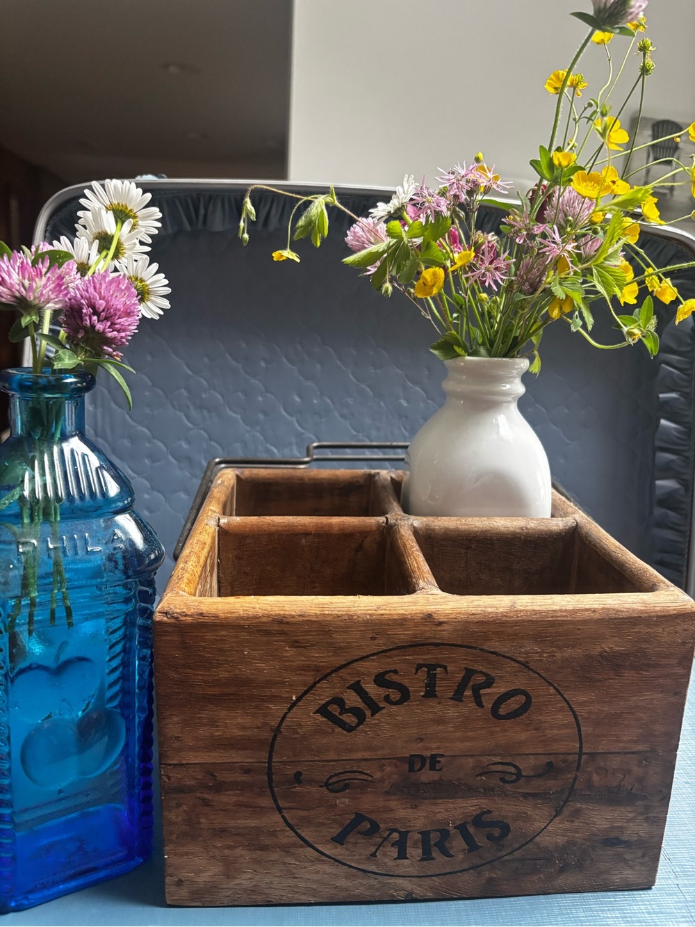 Bistrot De Paris  rustic wood crate